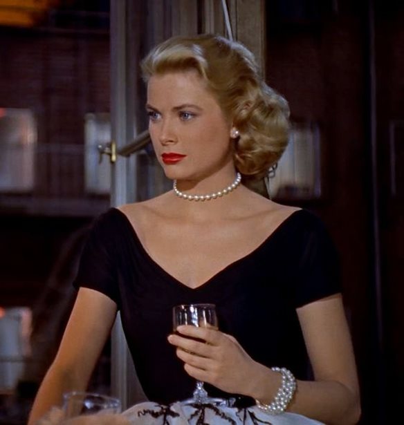 T&#x3BF; &#x3C3;&#x3C0;&#x3AF;&#x3C4;&#x3B9; &#x3C4;&#x3B7;&#x3C2; Grace Kelly &#x3B1;&#x3BD;&#x3BF;&#x3AF;&#x3B3;&#x3B5;&#x3B9; &#x3C4;&#x3B9;&#x3C2; &#x3C0;&#x3CC;&#x3C1;&#x3C4;&#x3B5;&#x3C2; &#x3C4;&#x3BF;&#x3C5; &#x3C3;&#x3C4;&#x3BF; &#x3BA;&#x3BF;&#x3B9;&#x3BD;&#x3CC;