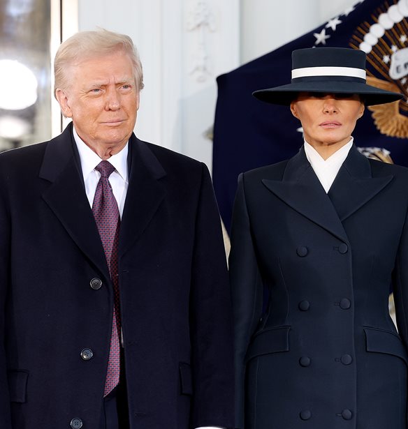 Donald Trump | &#x39F;&#x3B9; &#x3B5;&#x3C0;&#x3AF;&#x3C3;&#x3B7;&#x3BC;&#x3B5;&#x3C2; &#x3C0;&#x3B1;&#x3C1;&#x3BF;&#x3C5;&#x3C3;&#x3AF;&#x3B5;&#x3C2; &#x3C3;&#x3C4;&#x3B7;&#x3BD; &#x3BF;&#x3C1;&#x3BA;&#x3C9;&#x3BC;&#x3BF;&#x3C3;&#x3AF;&#x3B1;