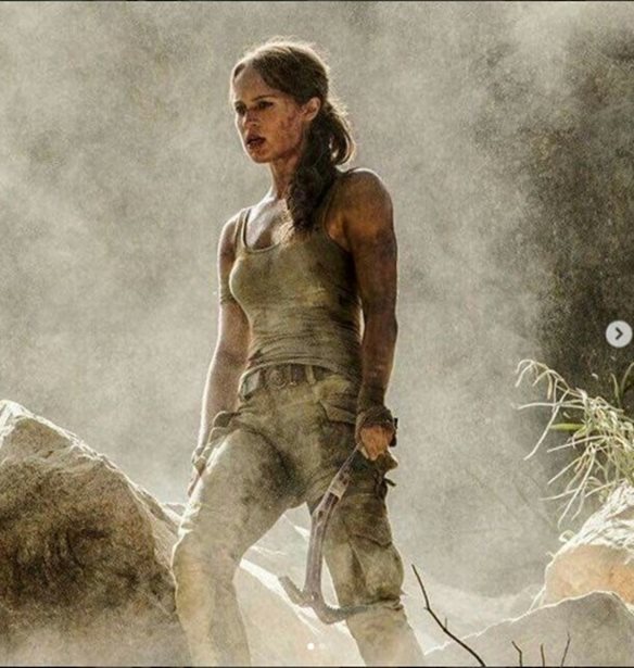 Alicia Vikander: &#x3A4;&#x3BF; photoshop &#x3C0;&#x3BF;&#x3C5; &#x3B4;&#x3B5;&#x3BD; &#x3C0;&#x3AD;&#x3C1;&#x3B1;&#x3C3;&#x3B5; &#x3B1;&#x3C3;&#x3C7;&#x3BF;&#x3BB;&#x3AF;&#x3B1;&#x3C3;&#x3C4;&#x3BF;!