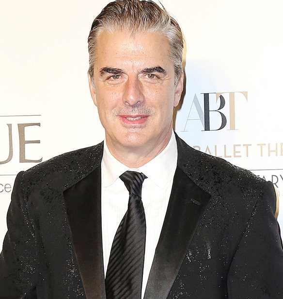 Chris Noth | &#x3A0;&#x3CE;&#x3C2; &#x3C3;&#x3C7;&#x3BF;&#x3BB;&#x3AF;&#x3B1;&#x3C3;&#x3B5; &#x3C4;&#x3B7; &#x3B1;&#x3C0;&#x3BF;&#x3C5;&#x3C3;&#x3AF;&#x3B1; &#x3C4;&#x3B7;&#x3C2; Kim Cattrall &#x3B1;&#x3C0;&#x3CC; &#x3C4;&#x3BF; &#x27;And Just Like That&#x27;