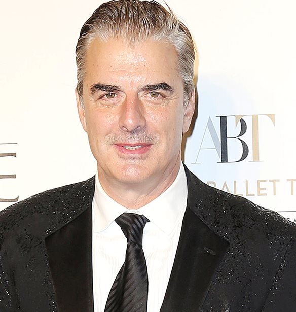 Sex and the City | &#x393;&#x3B9;&#x3B1;&#x3C4;&#x3AF; &#x3BF; Chris Noth &#x3B4;&#x3AF;&#x3C3;&#x3C4;&#x3B1;&#x3B6;&#x3B5; &#x3BD;&#x3B1; &#x3B5;&#x3C0;&#x3B9;&#x3C3;&#x3C4;&#x3C1;&#x3AD;&#x3C8;&#x3B5;&#x3B9; &#x3C3;&#x3C4;&#x3BF; reboot
