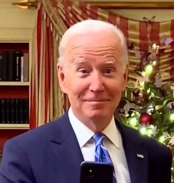 Viral | &#x3A4;&#x3BF; &#x3BE;&#x3B5;&#x3BA;&#x3B1;&#x3C1;&#x3B4;&#x3B9;&#x3C3;&#x3C4;&#x3B9;&#x3BA;&#x3CC; TikTok &#x3B2;&#x3AF;&#x3BD;&#x3C4;&#x3B5;&#x3BF; &#x3C4;&#x3BF;&#x3C5; Joe Biden &#x3BC;&#x3B5; &#x3C4;&#x3BF;&#x3C5;&#x3C2; Jonas Brothers &#x3B3;&#x3B9;&#x3B1; &#x3C4;&#x3B7;&#x3BD; &#x3C0;&#x3C1;&#x3BF;&#x3CE;&#x3B8;&#x3B7;&#x3C3;&#x3B7; &#x3C4;&#x3C9;&#x3BD; &#x3B5;&#x3BC;&#x3B2;&#x3BF;&#x3BB;&#x3B9;&#x3B1;&#x3C3;&#x3BC;&#x3CE;&#x3BD;