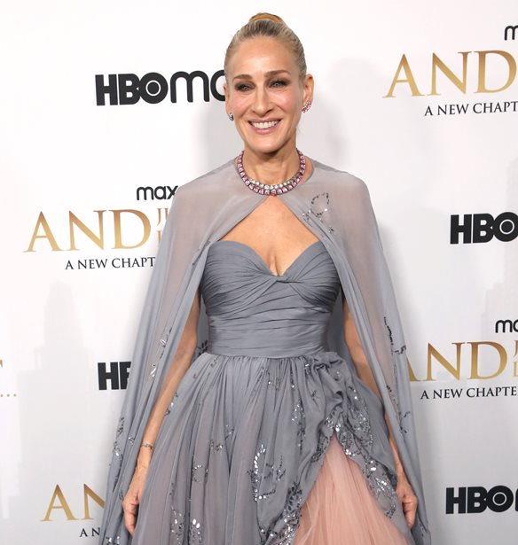 Sarah Jessica Parker | &#x3A3;&#x3C4;&#x3B7;&#x3BD; &#x3C0;&#x3C1;&#x3B5;&#x3BC;&#x3B9;&#x3AD;&#x3C1;&#x3B1; &#x3C4;&#x3BF;&#x3C5; &#x27;And Just Like That&#x27; &#x3BC;&#x3B5; &#x3C4;&#x3BF;&#x3BD; &#x3B3;&#x3B9;&#x3BF; &#x3C4;&#x3B7;&#x3C2;, James, &#x3BA;&#x3B1;&#x3B9; &#x3C4;&#x3BF;&#x3BD; Matthew Broderick