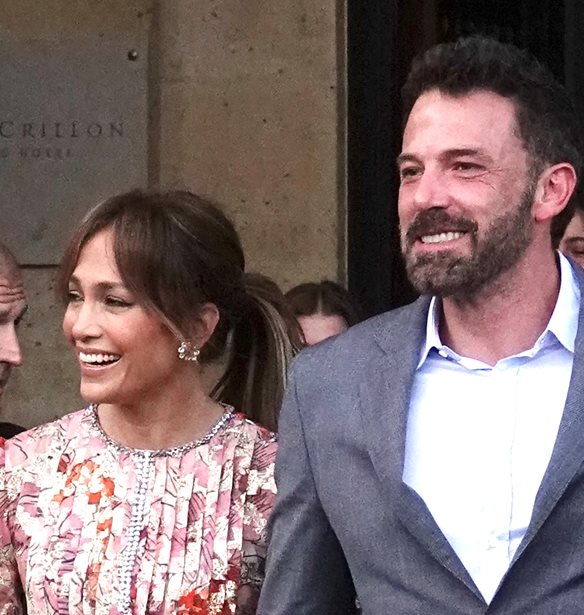 Jennifer Lopez - Ben Affleck | &#x3A4;&#x3BF; &#x3C1;&#x3BF;&#x3BC;&#x3B1;&#x3BD;&#x3C4;&#x3B9;&#x3BA;&#x3CC; &#x3BD;&#x3C4;&#x3BF;&#x3C5;&#x3AD;&#x3C4;&#x3BF; &#x3C3;&#x3B5; &#x3C7;&#x3C1;&#x3B9;&#x3C3;&#x3C4;&#x3BF;&#x3C5;&#x3B3;&#x3B5;&#x3BD;&#x3BD;&#x3B9;&#x3AC;&#x3C4;&#x3B9;&#x3BA;&#x3BF; &#x3C0;&#x3AC;&#x3C1;&#x3C4;&#x3B9; (&#x3B2;&#x3AF;&#x3BD;&#x3C4;&#x3B5;&#x3BF;)