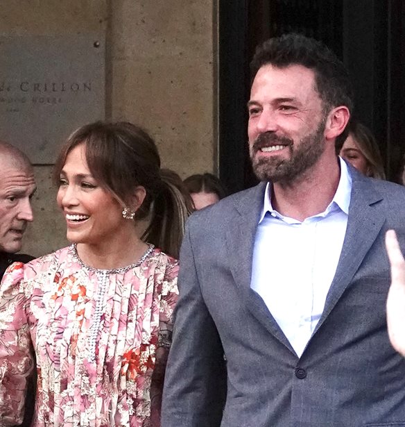 Jennifer Lopez | &#x3A4;&#x3BF; &#x3BA;&#x3CC;&#x3C3;&#x3BC;&#x3B7;&#x3BC;&#x3B1;- &#x3B1;&#x3C6;&#x3B9;&#x3AD;&#x3C1;&#x3C9;&#x3C3;&#x3B7; &#x3C3;&#x3C4;&#x3BF;&#x3BD; Ben Affleck