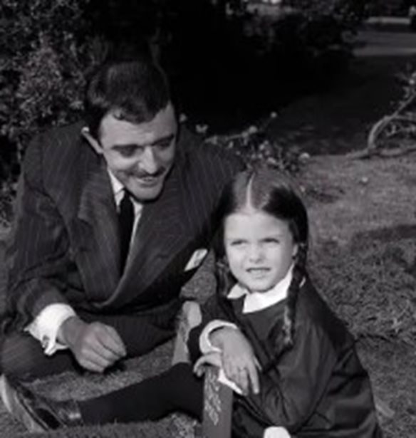 Lisa Loring | &#x3A0;&#x3AD;&#x3B8;&#x3B1;&#x3BD;&#x3B5; &#x3C3;&#x3B5; &#x3B7;&#x3BB;&#x3B9;&#x3BA;&#x3AF;&#x3B1; 64 &#x3B5;&#x3C4;&#x3CE;&#x3BD; &#x3B7; &#x3C0;&#x3C1;&#x3CE;&#x3C4;&#x3B7; &#x27;Wednesday&#x27; &#x3C4;&#x3BF;&#x3C5; Addams Family