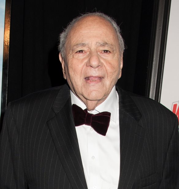 Michael Constantine | &#x39F; &#x3C7;&#x3B1;&#x3BC;&#x3BF;&#x3B3;&#x3B5;&#x3BB;&#x3B1;&#x3C3;&#x3C4;&#x3CC;&#x3C2; &quot;&#x3BA;. &#x3A0;&#x3BF;&#x3C1;&#x3C4;&#x3BF;&#x3BA;&#x3AC;&#x3BB;&#x3BF;&#x3C2;&quot; &#x3C4;&#x3BF;&#x3C5; &quot;&#x393;&#x3AC;&#x3BC;&#x3BF;&#x3C2; &#x3B1;&#x3BB;&#x3AC; &#x395;&#x3BB;&#x3BB;&#x3B7;&#x3BD;&#x3B9;&#x3BA;&#x3AC;&quot; &#x3AD;&#x3C6;&#x3C5;&#x3B3;&#x3B5; &#x3B1;&#x3C0;&#x3CC; &#x3C4;&#x3B7; &#x3B6;&#x3C9;&#x3AE;