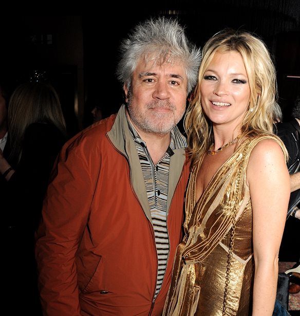 50 &#x3A7;&#x3C1;&#x3CC;&#x3BD;&#x3B9;&#x3B1; Zara | &#x391;&#x3C0;&#x3CC; &#x3C4;&#x3BF; T-shirt &#x3C4;&#x3BF;&#x3C5; Almod&#xF3;var &#x3BC;&#x3AD;&#x3C7;&#x3C1;&#x3B9; &#x3C4;&#x3B1; &#x3C4;&#x3B1;&#x3C3;&#x3AC;&#x3BA;&#x3B9;&#x3B1; &#x3C4;&#x3B7;&#x3C2; Kate Moss, &#x3B1;&#x3C5;&#x3C4;&#x3AC; &#x3B5;&#x3AF;&#x3BD;&#x3B1;&#x3B9; &#x3C4;&#x3B1; 10 items &#x3C0;&#x3BF;&#x3C5; &#x3BE;&#x3B5;&#x3C7;&#x3C9;&#x3C1;&#x3AF;&#x3C3;&#x3B1;&#x3BC;&#x3B5;