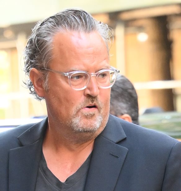 Matthew Perry | O &#x3B7;&#x3B8;&#x3BF;&#x3C0;&#x3BF;&#x3B9;&#x3CC;&#x3C2; &#x3C0;&#x3BF;&#x3C5; &#x3AE;&#x3B8;&#x3B5;&#x3BB;&#x3B5; &#x3BD;&#x3B1; &#x3C4;&#x3BF;&#x3BD; &#x3C5;&#x3C0;&#x3BF;&#x3B4;&#x3C5;&#x3B8;&#x3B5;&#x3AF; &#x3C3;&#x3B5; &#x3B2;&#x3B9;&#x3BF;&#x3B3;&#x3C1;&#x3B1;&#x3C6;&#x3B9;&#x3BA;&#x3AE; &#x3C4;&#x3B1;&#x3B9;&#x3BD;&#x3AF;&#x3B1;