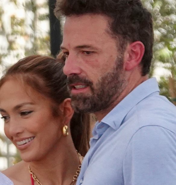 Jennifer Lopez - Ben Affleck | &#x3A4;&#x3BF; &#x3BD;&#x3AD;&#x3BF; &#x3C4;&#x3B1;&#x3BE;&#x3AF;&#x3B4;&#x3B9; &#x3C4;&#x3C9;&#x3BD; &#x3BD;&#x3B5;&#x3CC;&#x3BD;&#x3C5;&#x3BC;&#x3C6;&#x3C9;&#x3BD; &#x3BC;&#x3B5; &#x3B1;&#x3C6;&#x3BF;&#x3C1;&#x3BC;&#x3AE; &#x3C4;&#x3B1; &#x3B3;&#x3B5;&#x3BD;&#x3AD;&#x3B8;&#x3BB;&#x3B9;&#x3B1; &#x3C4;&#x3BF;&#x3C5; &#x3B4;&#x3B9;&#x3AC;&#x3C3;&#x3B7;&#x3BC;&#x3BF;&#x3C5; &#x3B7;&#x3B8;&#x3BF;&#x3C0;&#x3BF;&#x3B9;&#x3BF;&#x3CD;
