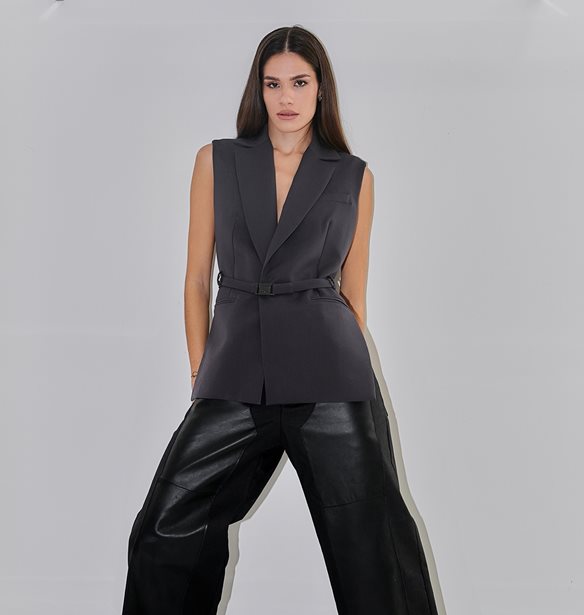 Black perfection, &#x3BC;&#x3B5; &#x3C4;&#x3B7;&#x3BD; &#x3C5;&#x3C0;&#x3BF;&#x3B3;&#x3C1;&#x3B1;&#x3C6;&#x3AE; &#x3C3;&#x3BF;&#x3C5;