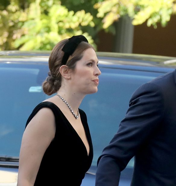 &#x397; Dasha Zhukova &#x3BA;&#x3B1;&#x3B9; &#x3BF; &#x3A3;&#x3C4;&#x3B1;&#x3CD;&#x3C1;&#x3BF;&#x3C2; &#x39D;&#x3B9;&#x3AC;&#x3C1;&#x3C7;&#x3BF;&#x3C2; &#x3C0;&#x3BF;&#x3B6;&#x3AC;&#x3C1;&#x3BF;&#x3C5;&#x3BD; &#x3BC;&#x3B1;&#x3B6;&#x3AF; &#x3C3;&#x3C4;&#x3B7;&#x3BD; &#x3C0;&#x3C1;&#x3CE;&#x3C4;&#x3B7; &#x3C6;&#x3C9;&#x3C4;&#x3BF;&#x3B3;&#x3C1;&#x3B1;&#x3C6;&#x3AF;&#x3B1; &#x3C4;&#x3BF;&#x3C5;&#x3C2; &#x3B3;&#x3B9;&#x3B1; &#x3C4;&#x3BF; 2022