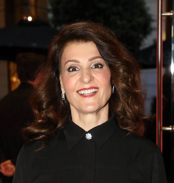 Nia Vardalos | &#x3A7;&#x3AD;&#x3C1;&#x3B9; - &#x3C7;&#x3AD;&#x3C1;&#x3B9; &#x3C3;&#x3B5; &#x3C3;&#x3C0;&#x3AC;&#x3BD;&#x3B9;&#x3B1; &#x3B5;&#x3BC;&#x3C6;&#x3AC;&#x3BD;&#x3B9;&#x3C3;&#x3B7; &#x3BC;&#x3B5; &#x3C4;&#x3BF;&#x3BD; &#x388;&#x3BB;&#x3BB;&#x3B7;&#x3BD;&#x3B1; &#x3C3;&#x3CD;&#x3BD;&#x3C4;&#x3C1;&#x3BF;&#x3C6;&#x3CC; &#x3C4;&#x3B7;&#x3C2;