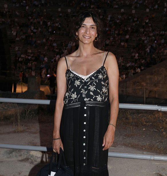 &#x397; &#x391;&#x3BD;&#x3C4;&#x3B9;&#x3B3;&#x3CC;&#x3BD;&#x3B7; &#x39A;&#x3BF;&#x3C5;&#x3BB;&#x3BF;&#x3C5;&#x3BA;&#x3AC;&#x3BA;&#x3BF;&#x3C5; &#x3BC;&#x3B5; &#x3C3;&#x3B1;&#x3C4;&#x3AD;&#x3BD; top &#x3BA;&#x3B1;&#x3B9; &#x3BB;&#x3B5;&#x3C5;&#x3BA;&#x3AE; &#x3B4;&#x3B1;&#x3BD;&#x3C4;&#x3B5;&#x3BB;&#x3AD;&#x3BD;&#x3B9;&#x3B1; &#x3C6;&#x3BF;&#x3CD;&#x3C3;&#x3C4;&#x3B1; &#x3C3;&#x3C4;&#x3B7;&#x3BD; &#x395;&#x3C0;&#x3AF;&#x3B4;&#x3B1;&#x3C5;&#x3C1;&#x3BF;