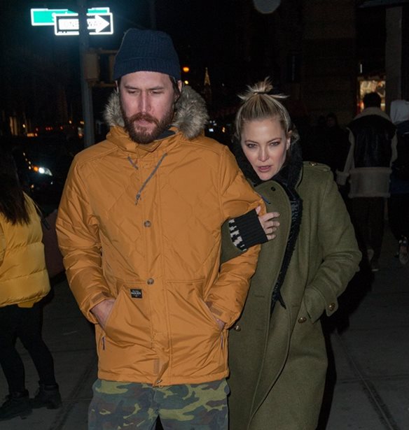 Kate Hudson &amp; Hailey Bieber: &#x3A0;&#x3BF;&#x3CD; &#x3C4;&#x3B9;&#x3C2; &#x3B5;&#x3BD;&#x3C4;&#x3CC;&#x3C0;&#x3B9;&#x3C3;&#x3B5; &#x3BF; &#x3C6;&#x3C9;&#x3C4;&#x3BF;&#x3B3;&#x3C1;&#x3B1;&#x3C6;&#x3B9;&#x3BA;&#x3CC;&#x3C2; &#x3C6;&#x3B1;&#x3BA;&#x3CC;&#x3C2;;