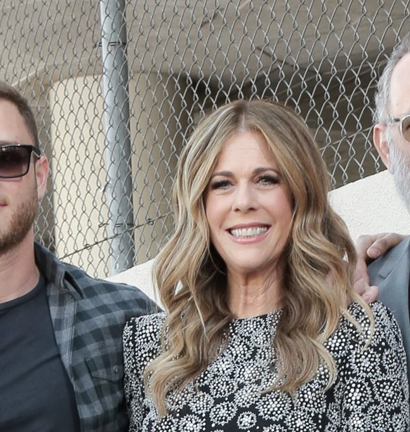 Chet Hanks | &#x39F; &#x3B3;&#x3B9;&#x3BF;&#x3C2; &#x3C4;&#x3BF;&#x3C5; Tom Hanks &#x3B4;&#x3B5;&#x3BD; &#x3C0;&#x3B9;&#x3C3;&#x3C4;&#x3B5;&#x3CD;&#x3B5;&#x3B9; &#x3C3;&#x3C4;&#x3BF;&#x3BD; &#x3BA;&#x3BF;&#x3C1;&#x3BF;&#x3BD;&#x3BF;&#x3CA;&#x3CC; - &#x3A4;&#x3BF; &#x3B5;&#x3C0;&#x3B9;&#x3BA;&#x3CC; &#x3BE;&#x3AD;&#x3C3;&#x3C0;&#x3B1;&#x3C3;&#x3BC;&#x3AC; &#x3C4;&#x3BF;&#x3C5; &#x3B3;&#x3B9;&#x3B1; &#x3C4;&#x3B1; &#x3B5;&#x3BC;&#x3B2;&#x3CC;&#x3BB;&#x3B9;&#x3B1;