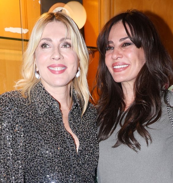 Hotel Amour | Οι παρουσίες που ξεχώρισαν στην επίσημη πρεμιέρα της παράστασης που σκηνοθετεί η Σμαράγδα Καρύδη