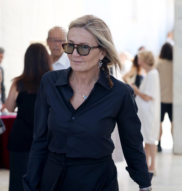 &#x39C;&#x3B1;&#x3C1;&#x3AD;&#x3B2;&#x3B1; &#x39C;&#x3B7;&#x3C4;&#x3C3;&#x3BF;&#x3C4;&#x3AC;&#x3BA;&#x3B7; | &#x397; casual &#x3B5;&#x3BC;&#x3C6;&#x3AC;&#x3BD;&#x3B9;&#x3C3;&#x3B7; &#x3BC;&#x3B5; &#x3BC;&#x3C0;&#x3B5;&#x3B6; &#x3BA;&#x3B1;&#x3BC;&#x3C0;&#x3B1;&#x3C1;&#x3BD;&#x3C4;&#x3AF;&#x3BD;&#x3B1; &#x3BA;&#x3B1;&#x3B9; &#x3C7;&#x3B1;&#x3BA;&#x3AF; &#x3C0;&#x3B1;&#x3BD;&#x3C4;&#x3B5;&#x3BB;&#x3CC;&#x3BD;&#x3B9; &#x3C3;&#x3C4;&#x3BF; &#x3BC;&#x3BF;&#x3C5;&#x3C3;&#x3B5;&#x3AF;&#x3BF; &#x3C4;&#x3B7;&#x3C2; &#x391;&#x3BA;&#x3C1;&#x3CC;&#x3C0;&#x3BF;&#x3BB;&#x3B7;&#x3C2;