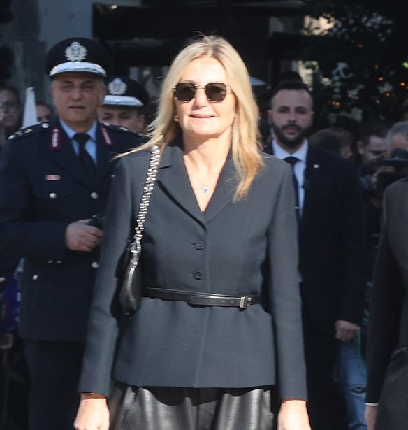 &#x397; &#x39C;&#x3B1;&#x3C1;&#x3AD;&#x3B2;&#x3B1; &#x39C;&#x3B7;&#x3C4;&#x3C3;&#x3BF;&#x3C4;&#x3AC;&#x3BA;&#x3B7; &#x3BC;&#x3B5; casual chic &#x3C3;&#x3CD;&#x3BD;&#x3BF;&#x3BB;&#x3BF; &#x3C3;&#x3C4;&#x3BF; &#x39C;&#x3BF;&#x3C5;&#x3C3;&#x3B5;&#x3AF;&#x3BF; &#x39A;&#x3C5;&#x3BA;&#x3BB;&#x3B1;&#x3B4;&#x3B9;&#x3BA;&#x3AE;&#x3C2; &#x3A4;&#x3AD;&#x3C7;&#x3BD;&#x3B7;&#x3C2; | &#x397; &#x3B9;&#x3B4;&#x3B9;&#x3B1;&#x3AF;&#x3C4;&#x3B5;&#x3C1;&#x3B7; &#x3BA;&#x3B1;&#x3C1;&#x3C6;&#x3AF;&#x3C4;&#x3C3;&#x3B1; &#x3C0;&#x3BF;&#x3C5; &#x3C6;&#x3CC;&#x3C1;&#x3B5;&#x3C3;&#x3B5;