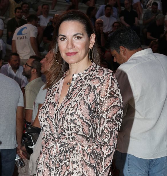 &#x38C;&#x3BB;&#x3B3;&#x3B1; &#x39A;&#x3B5;&#x3C6;&#x3B1;&#x3BB;&#x3BF;&#x3B3;&#x3B9;&#x3AC;&#x3BD;&#x3BD;&#x3B7; | &#x3A4;&#x3BF; &#x3BA;&#x3B1;&#x3BB;&#x3BF;&#x3BA;&#x3B1;&#x3B9;&#x3C1;&#x3B9;&#x3BD;&#x3CC; outfit &#x3BC;&#x3B5; &#x3BB;&#x3B9;&#x3BD;&#x3CC; &#x3BA;&#x3B1;&#x3C6;&#x3C4;&#x3AC;&#x3BD;&#x3B9; &#x3BA;&#x3B1;&#x3B9; sneakers &#x3C3;&#x3C4;&#x3B7;&#x3BD; &#x391;&#x3BD;&#x3AC;&#x3C6;&#x3B7;