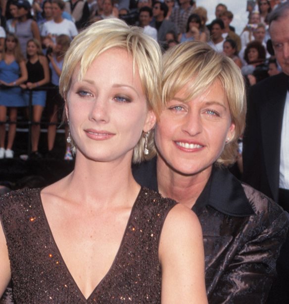 Anne Heche | H &#x3B1;&#x3BB;&#x3AE;&#x3B8;&#x3B5;&#x3B9;&#x3B1; &#x3B3;&#x3B9;&#x3B1; &#x3C4;&#x3B7; &#x3C3;&#x3C7;&#x3AD;&#x3C3;&#x3B7; &#x3C4;&#x3B7;&#x3C2; &#x3BC;&#x3B5; &#x3C4;&#x3B7;&#x3BD; Ellen DeGeneres &#x3CC;&#x3C0;&#x3C9;&#x3C2; &#x3B1;&#x3C0;&#x3BF;&#x3BA;&#x3B1;&#x3BB;&#x3CD;&#x3C0;&#x3C4;&#x3B5;&#x3C4;&#x3B1;&#x3B9; &#x3C3;&#x3C4;&#x3B7; &#x3B2;&#x3B9;&#x3BF;&#x3B3;&#x3C1;&#x3B1;&#x3C6;&#x3AF;&#x3B1; &#x3C4;&#x3B7;&#x3C2;