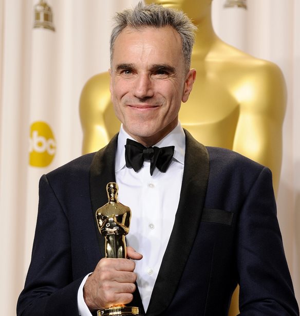 &#x39F; Daniel Day-Lewis &#x3B8;&#x3B1; &#x3C5;&#x3C0;&#x3BF;&#x3B4;&#x3C5;&#x3B8;&#x3B5;&#x3AF; &#x3AD;&#x3BD;&#x3B1; &#x3C3;&#x3C7;&#x3B5;&#x3B4;&#x3B9;&#x3B1;&#x3C3;&#x3C4;&#x3AE; &#x3BC;&#x3CC;&#x3B4;&#x3B1;&#x3C2; &#x3C3;&#x3C4;&#x3BF; &#x39B;&#x3BF;&#x3BD;&#x3B4;&#x3AF;&#x3BD;&#x3BF; &#x3C4;&#x3C9;&#x3BD; &#x27;50s