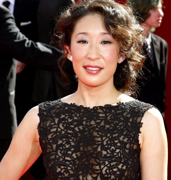 Sandra Oh | &#x393;&#x3B9;&#x3B1;&#x3C4;&#x3AF; &#x3B7; Cristina &#x3C4;&#x3BF;&#x3C5; Grey&#x27;s Anatomy &#x3AE;&#x3C4;&#x3B1;&#x3BD; &#x3BA;&#x3B1;&#x3BB;&#x3B5;&#x3C3;&#x3BC;&#x3AD;&#x3BD;&#x3B7; &#x3C3;&#x3C4;&#x3B7;&#x3BD; &#x3BA;&#x3B7;&#x3B4;&#x3B5;&#x3AF;&#x3B1; &#x3C4;&#x3B7;&#x3C2; &#x3B2;&#x3B1;&#x3C3;&#x3AF;&#x3BB;&#x3B9;&#x3C3;&#x3C3;&#x3B1;&#x3C2; &#x395;&#x3BB;&#x3B9;&#x3C3;&#x3AC;&#x3B2;&#x3B5;&#x3C4;;