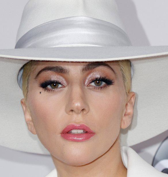 Lady Gaga | &#x39F;&#x3B9; &quot;&#x3C8;&#x3C5;&#x3C7;&#x3BF;&#x3BB;&#x3BF;&#x3B3;&#x3B9;&#x3BA;&#x3AD;&#x3C2; &#x3B4;&#x3C5;&#x3C3;&#x3BA;&#x3BF;&#x3BB;&#x3AF;&#x3B5;&#x3C2;&quot; &#x3C0;&#x3BF;&#x3C5; &#x3B5;&#x3AF;&#x3C7;&#x3B5; &#x3C3;&#x3C4;&#x3BF; &#x3C4;&#x3AD;&#x3BB;&#x3BF;&#x3C2; &#x3C4;&#x3C9;&#x3BD; &#x3B3;&#x3C5;&#x3C1;&#x3B9;&#x3C3;&#x3BC;&#x3AC;&#x3C4;&#x3C9;&#x3BD; &#x3C4;&#x3BF;&#x3C5; &#x27;House of Gucci&#x27;