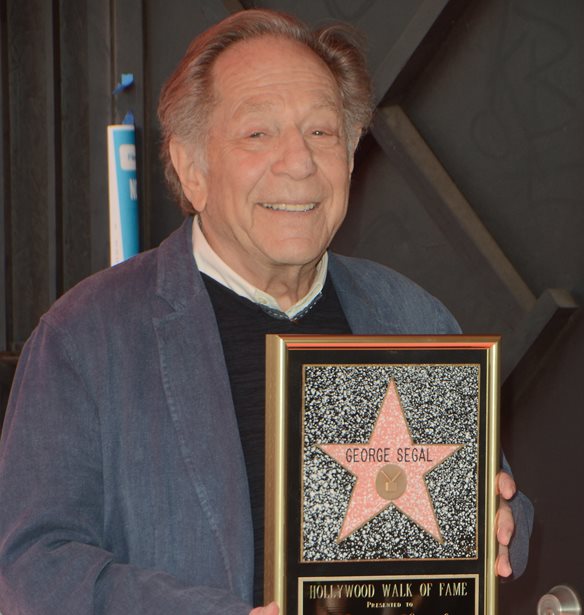 George Segal | &#x3A0;&#x3AD;&#x3B8;&#x3B1;&#x3BD;&#x3B5; &#x3BF; &quot;&#x3B8;&#x3C1;&#x3CD;&#x3BB;&#x3BF;&#x3C2;&quot; &#x3C4;&#x3B7;&#x3C2; &#x3BC;&#x3B9;&#x3BA;&#x3C1;&#x3AE;&#x3C2; &#x3BA;&#x3B1;&#x3B9; &#x3C4;&#x3B7;&#x3C2; &#x3BC;&#x3B5;&#x3B3;&#x3AC;&#x3BB;&#x3B7;&#x3C2; &#x3BF;&#x3B8;&#x3CC;&#x3BD;&#x3B7;&#x3C2;