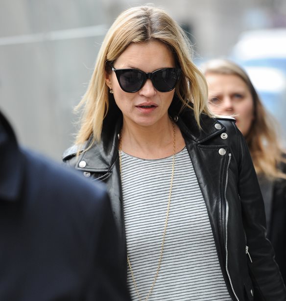 H &#x3BD;&#x3AD;&#x3B1; &#x3C3;&#x3C5;&#x3BD;&#x3B5;&#x3C1;&#x3B3;&#x3B1;&#x3C3;&#x3AF;&#x3B1; &#x3C4;&#x3B7;&#x3C2; Kate Moss &#x3B5;&#x3AF;&#x3BD;&#x3B1;&#x3B9; &#x3BC;&#x3B5; &#x3BA;&#x3AC;&#x3C0;&#x3BF;&#x3B9;&#x3BF;&#x3BD; &#x3C0;&#x3BF;&#x3C5; &#x3B4;&#x3B5;&#x3BD; &#x3C0;&#x3B5;&#x3C1;&#x3B9;&#x3BC;&#x3AD;&#x3BD;&#x3B1;&#x3BC;&#x3B5;
