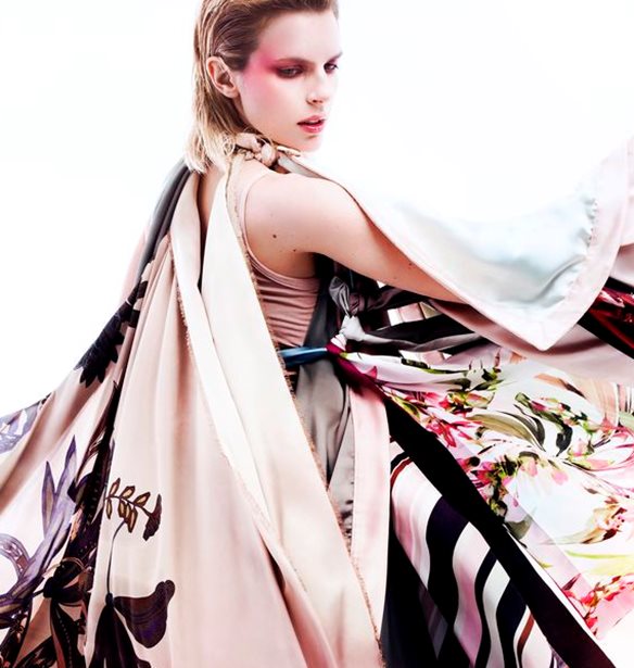 Γνώρισε τις μοναδικές, αέρινες δημιουργίες της Teti Charitou