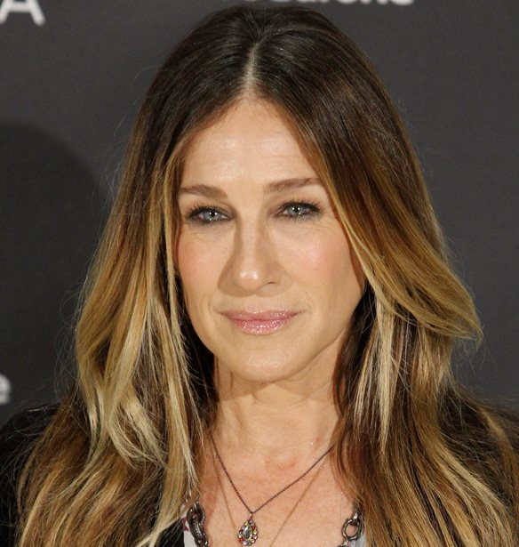 H Sarah Jessica Parker &#x3C3;&#x3C7;&#x3B5;&#x3B4;&#x3B9;&#x3AC;&#x3B6;&#x3B5;&#x3B9; &#x3C4;&#x3B7; &#x3B4;&#x3B9;&#x3BA;&#x3AE; &#x3C4;&#x3B7;&#x3C2; &#x3C3;&#x3C5;&#x3BB;&#x3BB;&#x3BF;&#x3B3;&#x3AE; &#x3BC;&#x3B5; &#x3C4;&#x3C3;&#x3AC;&#x3BD;&#x3C4;&#x3B5;&#x3C2;