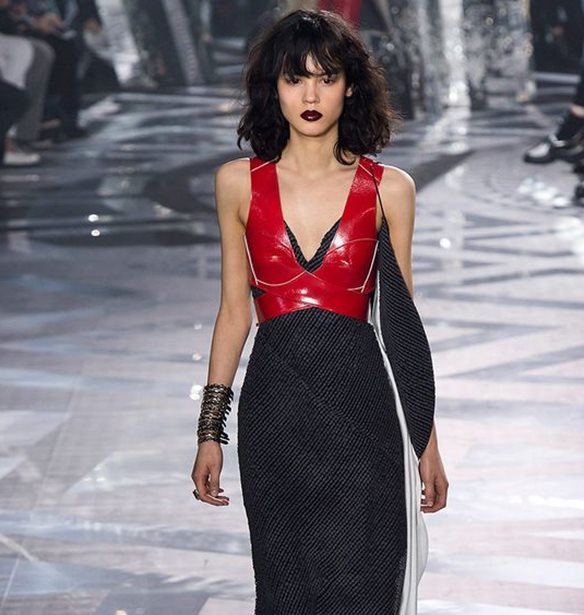 &#x39F; Louis Vuitton &#x3B8;&#x3B1; &#x3C0;&#x3B1;&#x3C1;&#x3BF;&#x3C5;&#x3C3;&#x3B9;&#x3AC;&#x3C3;&#x3B5;&#x3B9; &#x3C4;&#x3B7;&#x3BD; &#x3B5;&#x3C0;&#x3CC;&#x3BC;&#x3B5;&#x3BD;&#x3B7; cruise &#x3BA;&#x3BF;&#x3BB;&#x3B5;&#x3BE;&#x3B9;&#x3CC;&#x3BD; &#x3C4;&#x3BF;&#x3C5; &#x3C3;&#x3C4;&#x3B7;&#x3BD; &#x399;&#x3B1;&#x3C0;&#x3C9;&#x3BD;&#x3AF;&#x3B1;