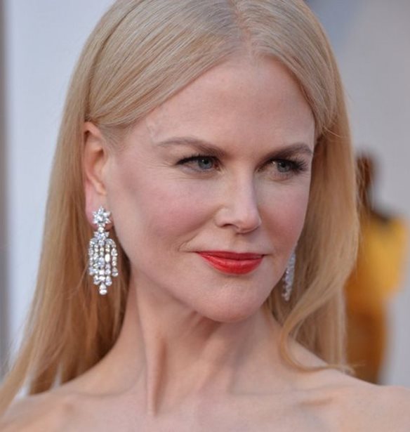 &#x397; Nicole Kidman &#x3B1;&#x3C0;&#x3BF;&#x3BA;&#x3AC;&#x3BB;&#x3C5;&#x3C8;&#x3B5; &#x3C4;&#x3BF; &#x3C0;&#x3B9;&#x3BF; &#x3B1;&#x3B3;&#x3B1;&#x3C0;&#x3B7;&#x3BC;&#x3AD;&#x3BD;&#x3BF; &#x3C4;&#x3B7;&#x3C2; &#x3C6;&#x3CC;&#x3C1;&#x3B5;&#x3BC;&#x3B1; &#x3C0;&#x3BF;&#x3C5; &#x3AD;&#x3B2;&#x3B1;&#x3BB;&#x3B5; &#x3C0;&#x3BF;&#x3C4;&#x3AD; &#x3C3;&#x3C4;&#x3BF; &#x3BA;&#x3CC;&#x3BA;&#x3BA;&#x3B9;&#x3BD;&#x3BF; &#x3C7;&#x3B1;&#x3BB;&#x3AF;
