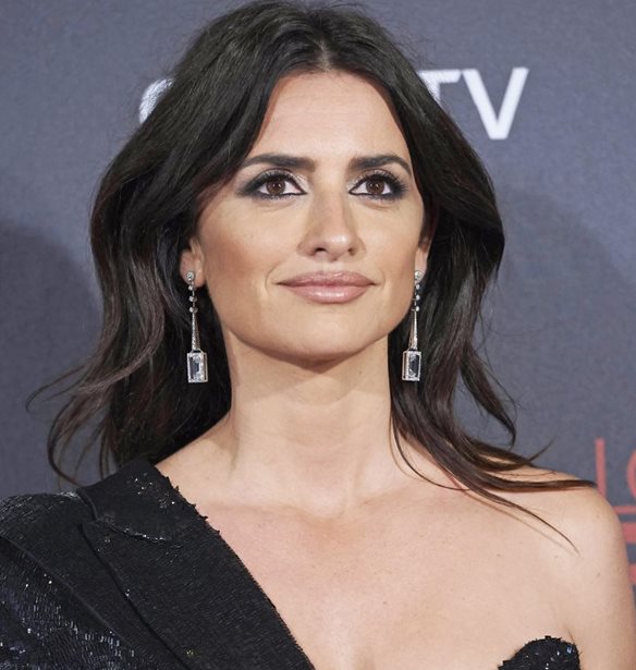 Penelope Cruz | &#x39F;&#x3B9; &#x3C0;&#x3C1;&#x3B1;&#x3B3;&#x3BC;&#x3B1;&#x3C4;&#x3B9;&#x3BA;&#x3AD;&#x3C2; &#x3C0;&#x3C1;&#x3C9;&#x3C4;&#x3B1;&#x3B3;&#x3C9;&#x3BD;&#x3AF;&#x3C3;&#x3C4;&#x3C1;&#x3B9;&#x3B5;&#x3C2; &#x3C4;&#x3C9;&#x3BD; looks &#x3C4;&#x3B7;&#x3C2; &#x3C3;&#x3C4;&#x3B9;&#x3C2; &#x39A;&#x3AC;&#x3BD;&#x3BD;&#x3B5;&#x3C2;