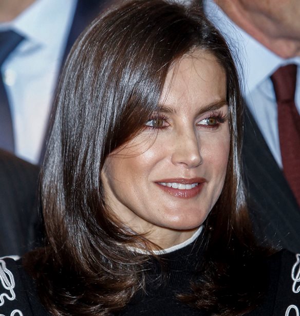 &#x397; &#x3B2;&#x3B1;&#x3C3;&#x3AF;&#x3BB;&#x3B9;&#x3C3;&#x3C3;&#x3B1; Letizia &#x3AD;&#x3BA;&#x3B1;&#x3BD;&#x3B5; &#x3BC;&#x3AF;&#x3B1; &#x3B1;&#x3C0;&#x3CC; &#x3C4;&#x3B9;&#x3C2; &#x3C0;&#x3B9;&#x3BF; chic &#x3B5;&#x3BC;&#x3C6;&#x3B1;&#x3BD;&#x3AF;&#x3C3;&#x3B5;&#x3B9;&#x3C2; &#x3C4;&#x3B7;&#x3C2; &#x3BC;&#x3B5; statement &#x3C0;&#x3BF;&#x3C5;&#x3BB;&#x3CC;&#x3B2;&#x3B5;&#x3C1;