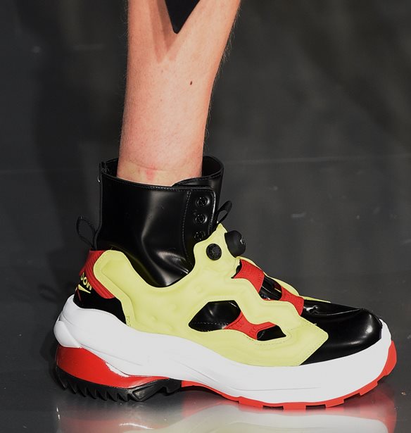 Reebok x Maison Margiela | &#x397; &#x3BD;&#x3AD;&#x3B1; hot &#x3C3;&#x3C5;&#x3BD;&#x3B5;&#x3C1;&#x3B3;&#x3B1;&#x3C3;&#x3AF;&#x3B1; &#x3C3;&#x3C4;&#x3BF; footwear