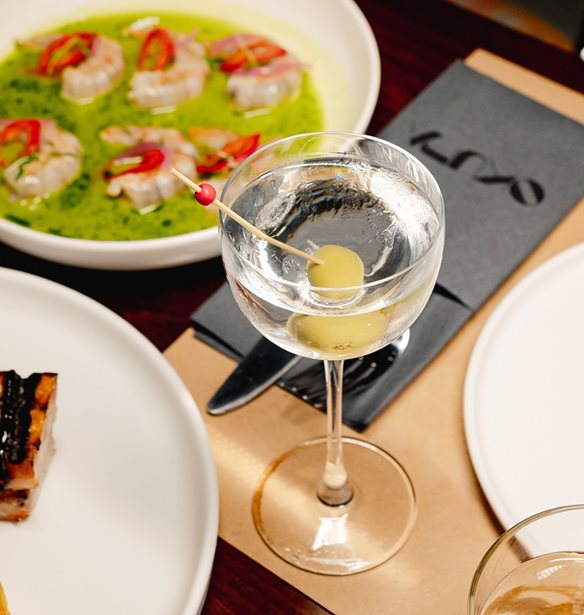 &#x3A4;&#x3BF; Okupa Kitchen &amp; Listening Bar &#x3AD;&#x3C7;&#x3B5;&#x3B9; &#x3BD;&#x3AD;&#x3BF; chef &#x3BA;&#x3B1;&#x3B9; &#x3B1;&#x3BD;&#x3B1;&#x3BD;&#x3B5;&#x3C9;&#x3BC;&#x3AD;&#x3BD;&#x3BF; &#x3BC;&#x3B5;&#x3BD;&#x3BF;&#x3CD;
