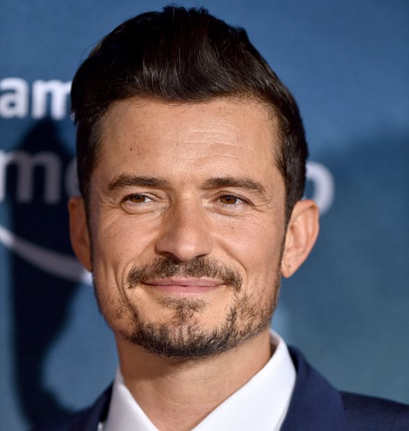 &#x39F; Orlando Bloom &#x3AD;&#x3BA;&#x3B1;&#x3BD;&#x3B5; &#x3C4;&#x3B1;&#x3C4;&#x3BF;&#x3C5;&#x3AC;&#x3B6; &#x3C0;&#x3C1;&#x3BF;&#x3C2; &#x3C4;&#x3B9;&#x3BC;&#x3AE;&#x3BD; &#x3C4;&#x3BF;&#x3C5; &#x3B1;&#x3B3;&#x3B1;&#x3C0;&#x3B7;&#x3BC;&#x3AD;&#x3BD;&#x3BF;&#x3C5; &#x3C4;&#x3BF;&#x3C5; &#x3C3;&#x3BA;&#x3CD;&#x3BB;&#x3BF;&#x3C5;