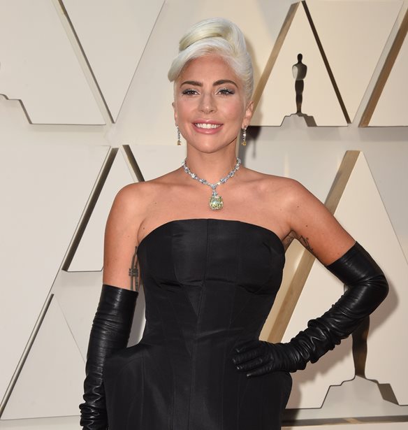 &#x397; &#x3C5;&#x3C0;&#x3AD;&#x3C1;&#x3BF;&#x3C7;&#x3B7; &#x3B5;&#x3C1;&#x3BC;&#x3B7;&#x3BD;&#x3B5;&#x3AF;&#x3B1; &#x3C4;&#x3B7;&#x3C2; Lady Gaga &#x3C0;&#x3AC;&#x3BD;&#x3C9; &#x3C3;&#x3C4;&#x3B7;&#x3BD; &#x3C3;&#x3BA;&#x3B7;&#x3BD;&#x3AE; &#x3C4;&#x3C9;&#x3BD; &#x38C;&#x3C3;&#x3BA;&#x3B1;&#x3C1;