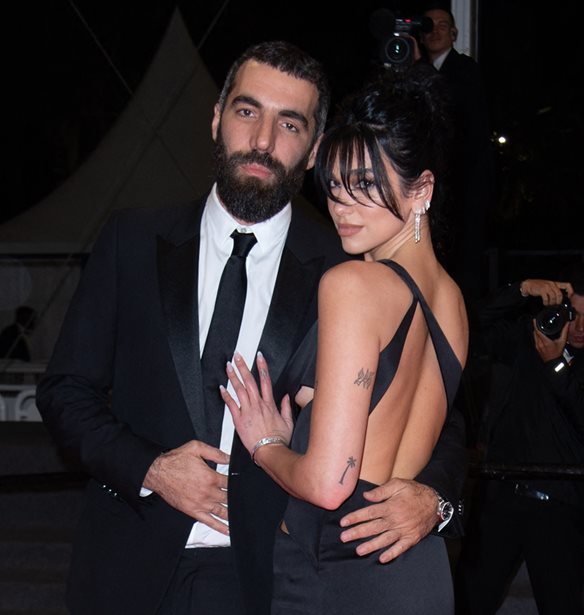 Dua Lipa &amp; Romain Gavras | &#x39E;&#x3B1;&#x3C6;&#x3BD;&#x3B9;&#x3BA;&#x3CC;&#x3C2; &#x3C7;&#x3C9;&#x3C1;&#x3B9;&#x3C3;&#x3BC;&#x3CC;&#x3C2; &#x3B3;&#x3B9;&#x3B1; &#x3C4;&#x3BF; &#x3B5;&#x3C1;&#x3C9;&#x3C4;&#x3B5;&#x3C5;&#x3BC;&#x3AD;&#x3BD;&#x3BF; &#x3B6;&#x3B5;&#x3C5;&#x3B3;&#x3AC;&#x3C1;&#x3B9;