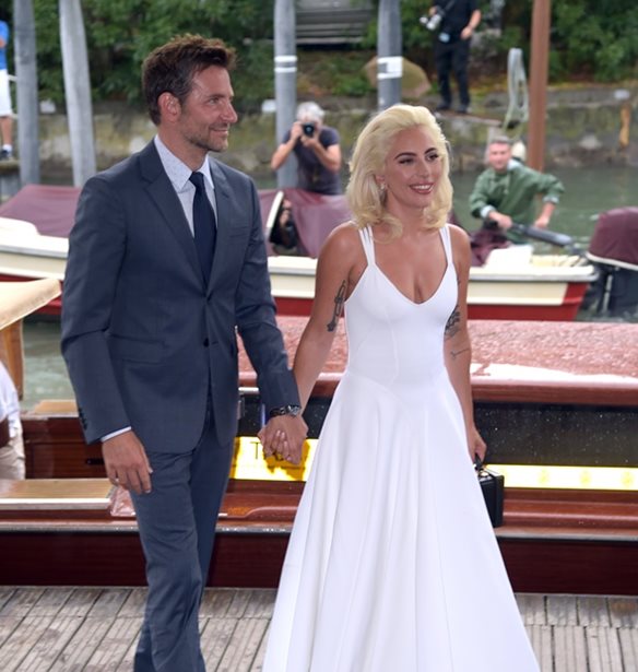 Lady Gaga-Bradley Cooper: &#x3A0;&#x3BF;&#x3CD; &#x3C4;&#x3BF;&#x3C5;&#x3C2; &#x3B5;&#x3BD;&#x3C4;&#x3CC;&#x3C0;&#x3B9;&#x3C3;&#x3B5; &#x3BF; &#x3C6;&#x3C9;&#x3C4;&#x3BF;&#x3B3;&#x3C1;&#x3B1;&#x3C6;&#x3B9;&#x3BA;&#x3CC;&#x3C2; &#x3C6;&#x3B1;&#x3BA;&#x3CC;&#x3C2;;