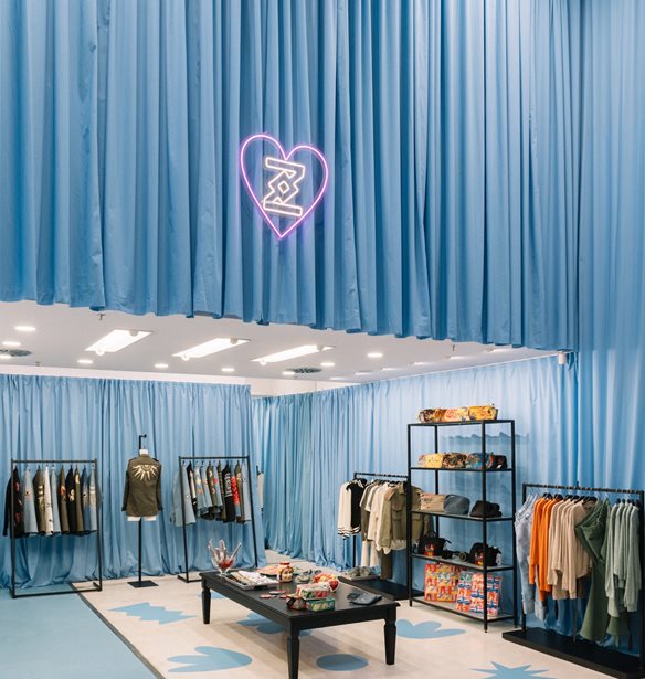&#x3A4;&#x3BF; ZoeK Pop Up Store &#x3AC;&#x3BD;&#x3BF;&#x3B9;&#x3BE;&#x3B5; &#x3C3;&#x3C4;&#x3BF; Golden Hall