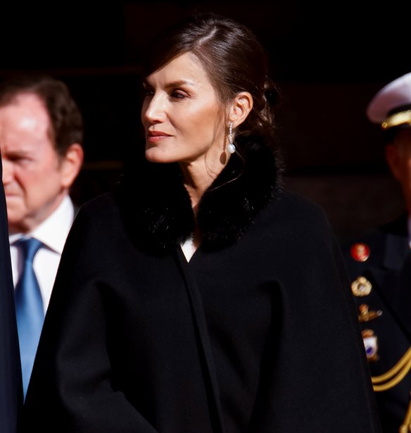 &#x392;&#x3B1;&#x3C3;&#x3AF;&#x3BB;&#x3B9;&#x3C3;&#x3C3;&#x3B1; Letizia: &#x3A4;&#x3B9; &#x3C3;&#x3C5;&#x3BC;&#x3B2;&#x3B1;&#x3AF;&#x3BD;&#x3B5;&#x3B9; &#x3BC;&#x3B5; &#x3C4;&#x3BF; &#x3C3;&#x3C4;&#x3C5;&#x3BB; &#x3C4;&#x3C9;&#x3BD; royals;