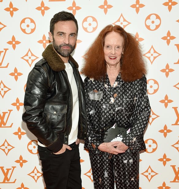 &#x397; Grace Coddington &#x3C3;&#x3C5;&#x3BD;&#x3B5;&#x3C1;&#x3B3;&#x3AC;&#x3B6;&#x3B5;&#x3C4;&#x3B1;&#x3B9; &#x3BC;&#x3B5; &#x3C4;&#x3BF;&#x3BD; &#x3BF;&#x3AF;&#x3BA;&#x3BF; Louis Vuitton &#x3B3;&#x3B9;&#x3B1; &#x3BC;&#x3AF;&#x3B1; &#x3BE;&#x3B5;&#x3C7;&#x3C9;&#x3C1;&#x3B9;&#x3C3;&#x3C4;&#x3AE; travel collection