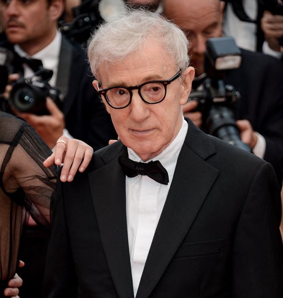 O Woody Allen &#x3B1;&#x3C0;&#x3BF;&#x3C3;&#x3CD;&#x3C1;&#x3B5;&#x3C4;&#x3B1;&#x3B9; &#x3B1;&#x3C0;&#x3CC; &#x3C4;&#x3BF;&#x3BD; &#x3BA;&#x3B9;&#x3BD;&#x3B7;&#x3BC;&#x3B1;&#x3C4;&#x3BF;&#x3B3;&#x3C1;&#x3AC;&#x3C6;&#x3BF; | &#x39F; &#x3BB;&#x3CC;&#x3B3;&#x3BF;&#x3C2; &#x3C0;&#x3BF;&#x3C5; &#x3C4;&#x3BF; &#x3B1;&#x3C0;&#x3BF;&#x3C6;&#x3AC;&#x3C3;&#x3B9;&#x3C3;&#x3B5;
