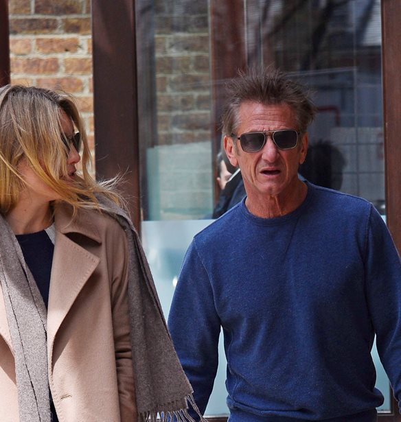 Sean Penn &#x3BA;&#x3B1;&#x3B9; Leila George | &#x39E;&#x3B1;&#x3BD;&#x3AC; &#x3BC;&#x3B1;&#x3B6;&#x3AF; &#x3AD;&#x3BD;&#x3B1;&#x3BD; &#x3BC;&#x3AE;&#x3BD;&#x3B1; &#x3BC;&#x3B5;&#x3C4;&#x3AC; &#x3C4;&#x3BF; &#x3B4;&#x3B9;&#x3B1;&#x3B6;&#x3CD;&#x3B3;&#x3B9;&#x3CC; &#x3C4;&#x3BF;&#x3C5;&#x3C2;