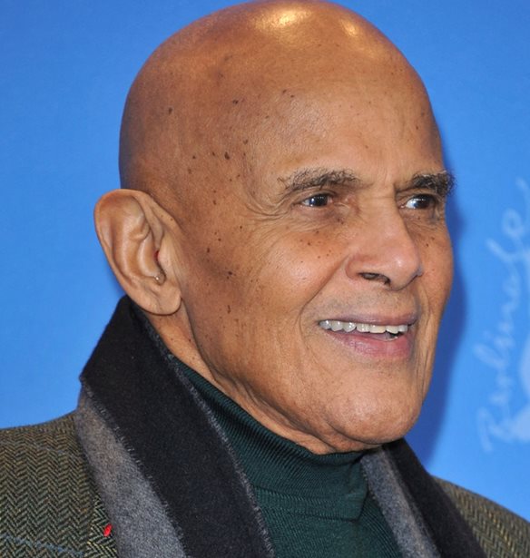 Harry Belafonte | &#x388;&#x3C6;&#x3C5;&#x3B3;&#x3B5; &#x3B1;&#x3C0;&#x3CC; &#x3C4;&#x3B7; &#x3B6;&#x3C9;&#x3AE; &#x3BF; &#x3C3;&#x3C0;&#x3BF;&#x3C5;&#x3B4;&#x3B1;&#x3AF;&#x3BF;&#x3C2; &#x3C4;&#x3C1;&#x3B1;&#x3B3;&#x3BF;&#x3C5;&#x3B4;&#x3B9;&#x3C3;&#x3C4;&#x3AE;&#x3C2;, &#x3B7;&#x3B8;&#x3BF;&#x3C0;&#x3BF;&#x3B9;&#x3CC;&#x3C2; &#x3BA;&#x3B1;&#x3B9; &#x3B1;&#x3BA;&#x3C4;&#x3B9;&#x3B2;&#x3B9;&#x3C3;&#x3C4;&#x3AE;&#x3C2;