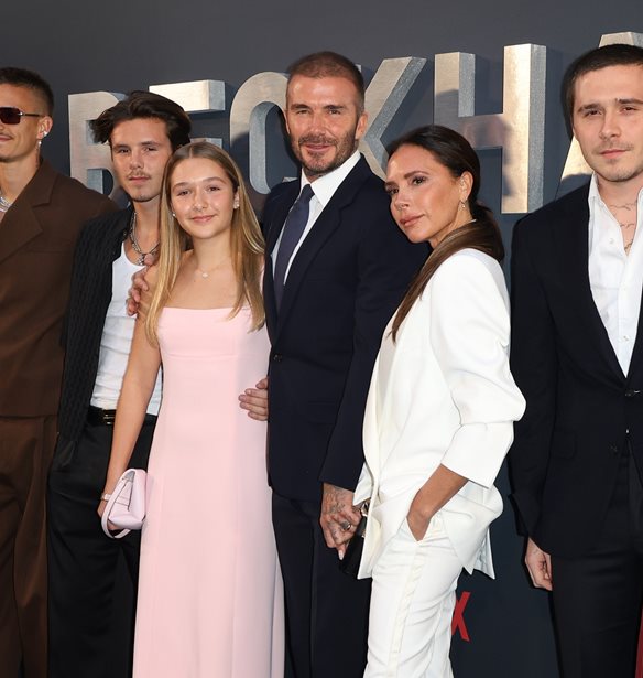 &#x3A0;&#x3C1;&#x3BF;&#x3B2;&#x3BB;&#x3AE;&#x3BC;&#x3B1;&#x3C4;&#x3B1; &#x3C3;&#x3C4;&#x3B7;&#x3BD; &#x3BF;&#x3B9;&#x3BA;&#x3BF;&#x3B3;&#x3AD;&#x3BD;&#x3B5;&#x3B9;&#x3B1; &#x3C4;&#x3BF;&#x3C5; David &#x3BA;&#x3B1;&#x3B9; &#x3C4;&#x3B7;&#x3C2; Victoria Beckham | &#x393;&#x3B9;&#x3B1;&#x3C4;&#x3AF; &#x3B4;&#x3B5;&#x3BD; &#x3BC;&#x3B9;&#x3BB;&#x3BF;&#x3CD;&#x3BD; &#x3C4;&#x3B1; &#x3C0;&#x3B1;&#x3B9;&#x3B4;&#x3B9;&#x3AC; &#x3BC;&#x3B5;&#x3C4;&#x3B1;&#x3BE;&#x3CD; &#x3C4;&#x3BF;&#x3C5;&#x3C2;