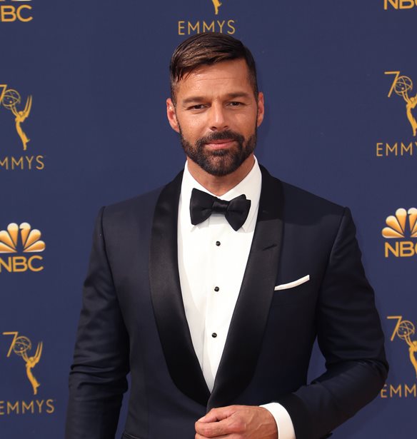 &#x39F; Ricky Martin &#x3C5;&#x3C0;&#x3BF;&#x3B4;&#x3AD;&#x3C7;&#x3B8;&#x3B7;&#x3BA;&#x3B5; &#x3C4;&#x3BF; &#x3BD;&#x3AD;&#x3BF; &#x3BC;&#x3AD;&#x3BB;&#x3BF;&#x3C2; &#x3C3;&#x3C4;&#x3B7;&#x3BD; &#x3BF;&#x3B9;&#x3BA;&#x3BF;&#x3B3;&#x3AD;&#x3BD;&#x3B5;&#x3B9;&#x3AC; &#x3C4;&#x3BF;&#x3C5;